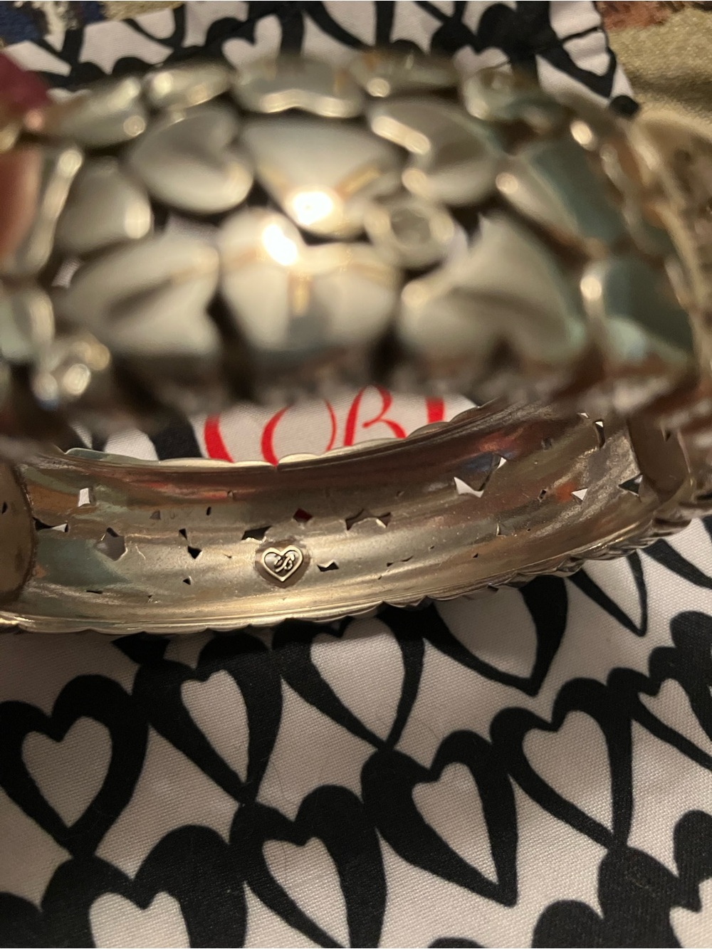 Brighton Le Beau Heart Retired Hinged Bangle Bracelet New with Pouch - Picture 6 of 6